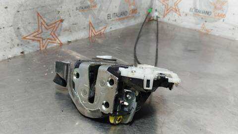 Foto 3ª: Cerradura Puerta Delantera Izquierda Toyota Yaris HYBRID FEEL 101CV 74KW [1NZ] (2016)
