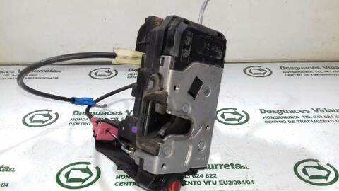 Cerradura Puerta Trasera Derecha Opel Zafira COSMO 120CV 88KW