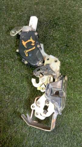 Foto 3ª: Cerradura Puerta Trasera Izquierda Toyota 4 Runner 3.0 T DIESEL (1993)