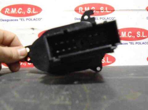 Foto 2ª: Mando Luces Ford Focus AMBIENTE BERLINA 100CV 74KW [FYDB] (2001)