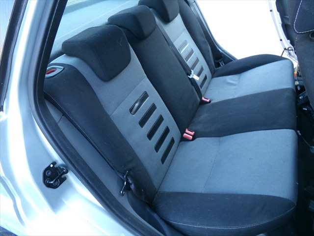 Foto 2ª: Asientos Traseros Ford Focus 1.6 TDCI SEDAN, 2008-2011 [G8DB] (2010)