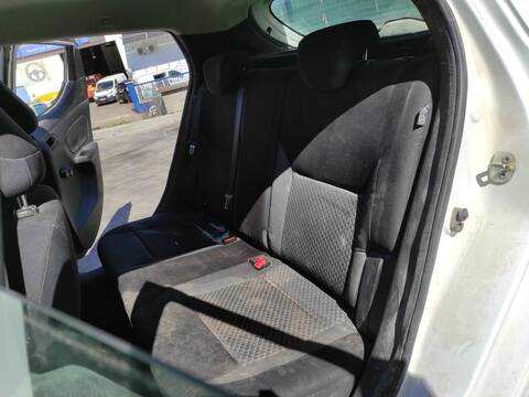 Asientos Traseros Nissan Micra K9K628