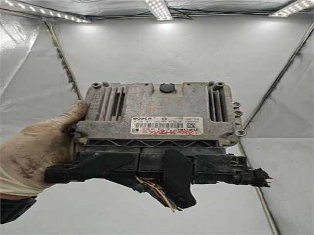 Centralita Motor ECU Opel Astra 1.7 ENJOY [1.7 LTR. - 74 KW 16V CDTI]