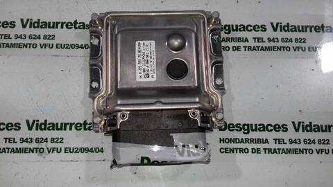 Foto 1ª: Centralita Motor ECU Mercedes Clase V 200 136CV 100KW (2014)