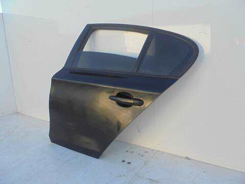 Foto 4ª: Puerta Trasera Izquierda Bmw Serie 1 114 2.0 16V BERLINA 143CV 105KW [N47D20C] (2010)