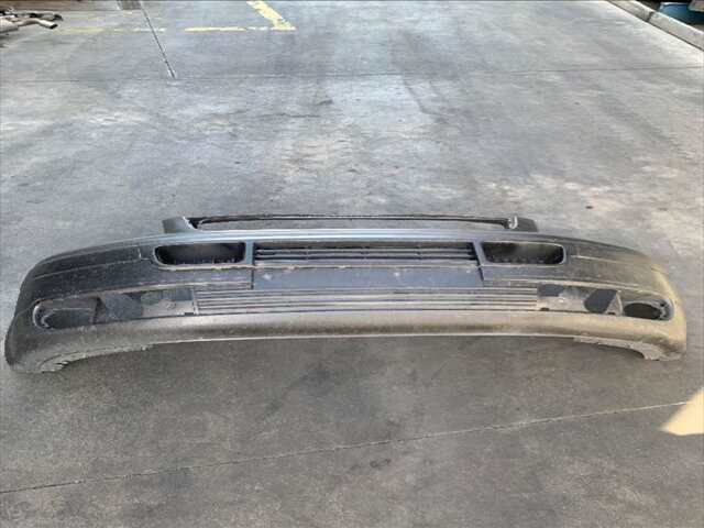 Foto 1ª: Paragolpes Delantero Volkswagen Transporter 1.9 TDI 105CV 0CV FURGON [AXB] (2006)