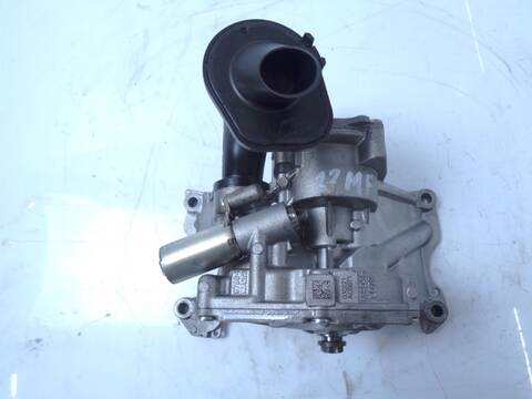 Foto 2ª: Bomba de Aceite Land Rover Range 163 CV 120KW [204DTY 204DTD AJ20D4] (2020)