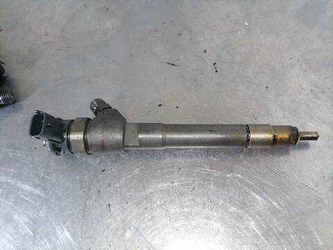 Foto 2ª: Inyectores Mercedes Vito 109/111 CDI LANG 447.703) 114CV 84KW [622951] (2015)