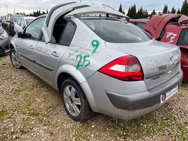 Foto 4ª: LLanta Aleacion Renault Megane 1.5 DCI 100cv [K9K728] (2004)