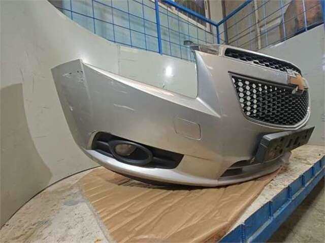 Foto 3ª: Paragolpes Delantero Chevrolet Cruze 2.0 LT [2.0 LTR. - 110 KW DIESEL CAT] [Z20S1]