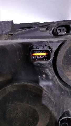 Foto 3ª: Faro Derecho Citroen C4 2.0 HDI PICASSO [RHJ] (2008)
