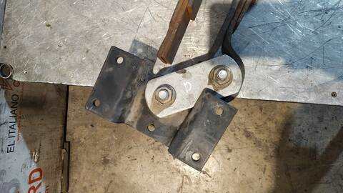 Foto 4ª: Bieleta Suspension Derecha Iveco Daily 35 - C 17 CAJA ABIERTA 166CV 122KW [F1CE0481B*A] (2006)