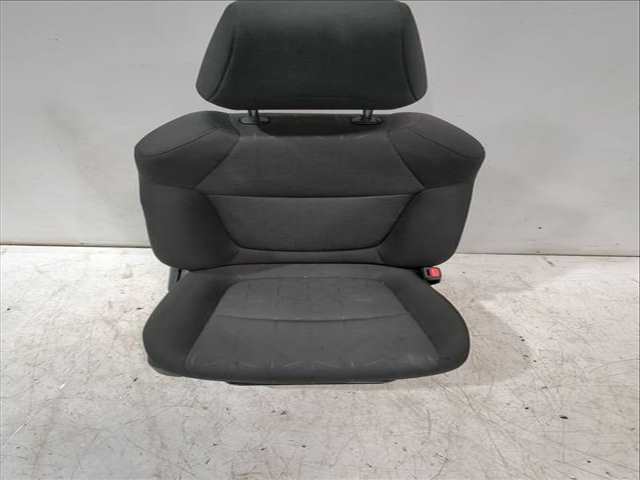 Foto 2ª: Asiento Delantero Derecho Toyota Rav4 2.0 MXAA52) 175CV 129KW [M20A-FKS] (2024)