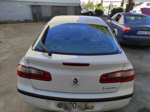 Foto 1ª: Portón Renault Laguna F9Q752 (2004)