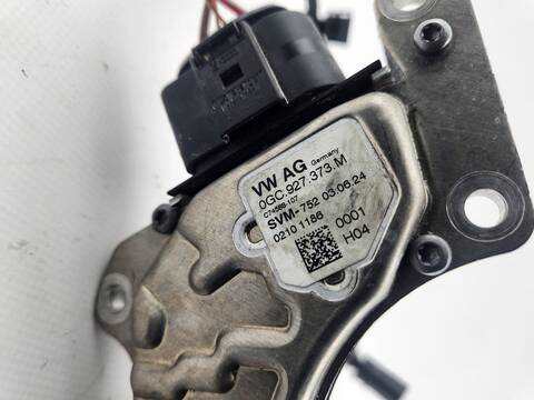 Foto 4ª: Bomba de Aceite Volkswagen Passat R-LINE 4 MOTION 193CV [DXNB] (2024)