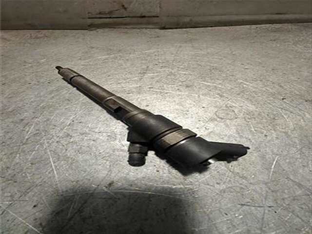 Foto 2ª: Inyectores Hyundai Tucson 2.0 CRDI COMFORT (4WD) [2.0 LTR. - 103 KW CRDI CAT]