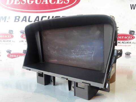 Foto 2ª: Pantalla Multifuncion Chevrolet Cruze LS 150CV (2010)