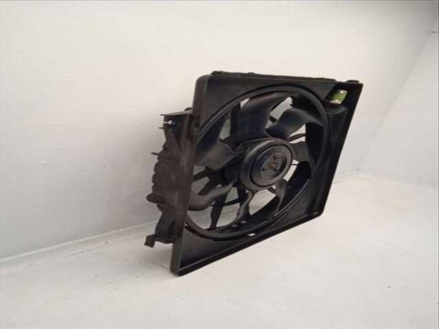 Foto 3ª: Electroventilador Kia Carens EMOTION 141CV 104KW [D4FD] (2017)