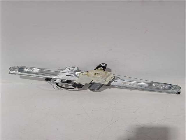 Foto 2ª: Elevalunas Eléctrico Delantero Derecho Nissan Qashqai 1.3 DIG-T 140CV [HR13DDT] (2013)