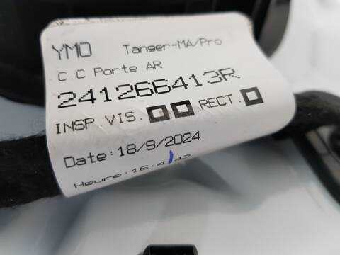 Foto 2ª: Puerta Trasera Derecha Dacia Sandero ESSENTIAL (2022)