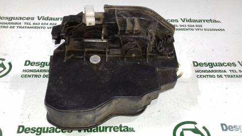 Foto 3ª: Cerradura Puerta Trasera Derecha Bmw Serie 7 720 329CV 242KW (2001)