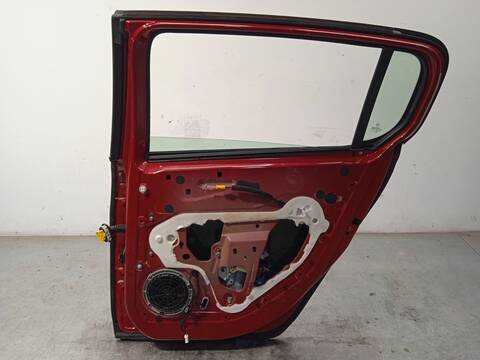 Foto 4ª: Puerta Trasera Derecha Peugeot 308 1.6 BLUEHDI 120 120CV 88KW [BHZ] (2017)