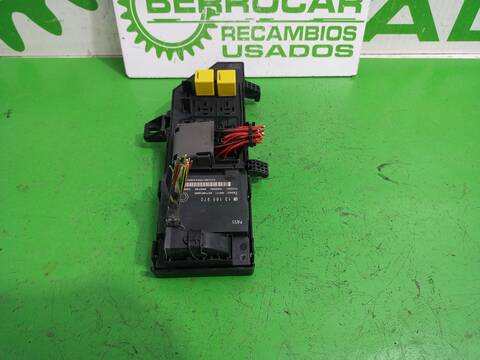 Foto 2ª: Caja Reles Fusibles Opel Vectra ESSENTIA BERLINA 101CV 74KW [Y20DTH] (2004)