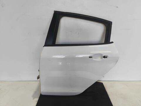 Puerta Trasera Izquierda Peugeot 208 XAD 75CV 55KW