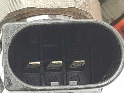 Foto 3ª: Inyectores Bmw X4 2.0 16V TD 190CV [B47D20A] (2014)