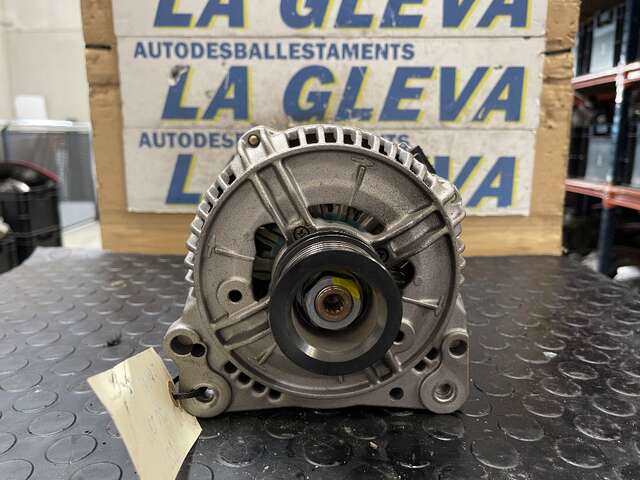 Foto 1ª: Alternador Audi A4 1.9 TDI AVANT BERLINA 0CV [1Z] (1995)