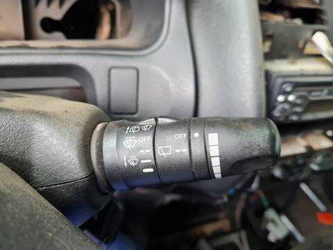 Mando Multifuncion Nissan Terrano 2.7 TD 125CV 92KW