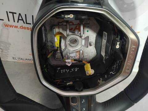 Foto 3ª: Volante Peugeot Rifter ACTIVE NAV STANDARD 131CV 96KW [YH01] (2022)