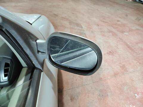 Retrovisor Derecho Renault Clio K9K702