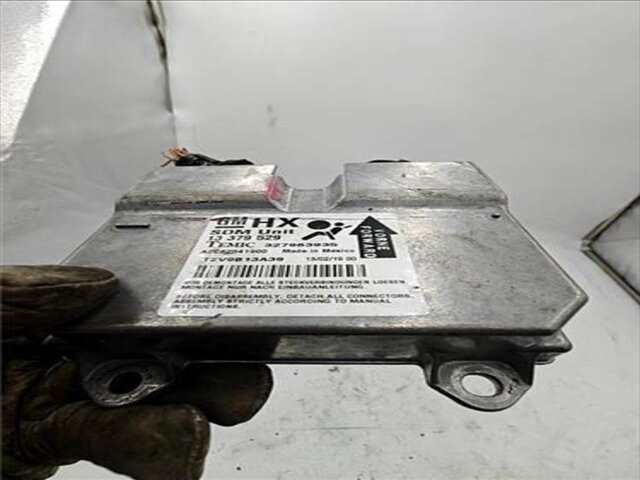 Foto 3ª: Centralita Airbag Opel Corsa 1.4 COLOR EDITION [1.4 LTR. - 74 KW 16V] [A 14 XER / LDD]