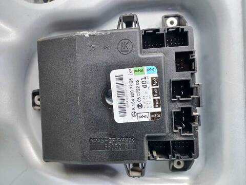 Foto 3ª: Elevalunas Eléctrico Delantero Izquierdo Mercedes Clase ML 320 3.0 CDI W164) 224CV 165KW 164.122) [OM642940] (2006)