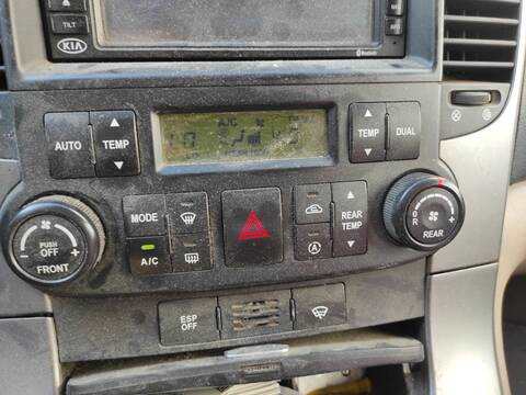 Mando Climatizador Kia Carnival J3