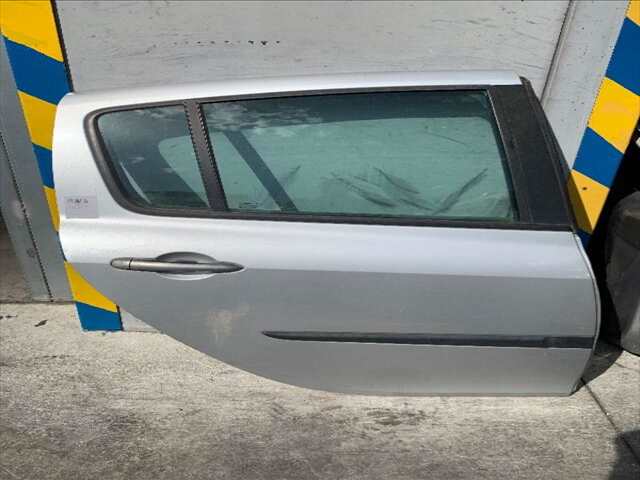 Puerta Trasera Derecha Renault Clio 1.5 DCI 86CV 0CV