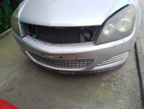 Foto 4ª: Paragolpes Delantero Opel Astra ENJOY 90CV 66KW [Z14XEP] (2004)