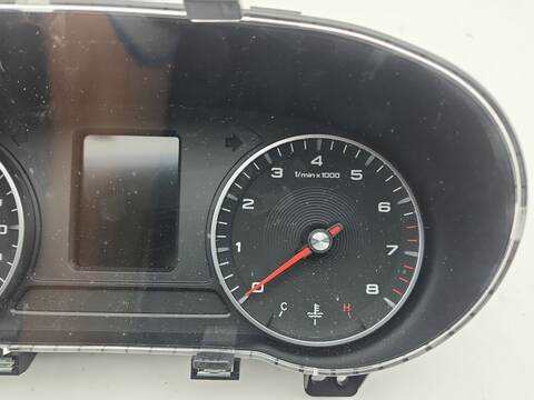 Foto 4ª: Cuadro de Instrumentos Mg ZS 1.5 VTI 106CV 78KW [15S4C] (2023)