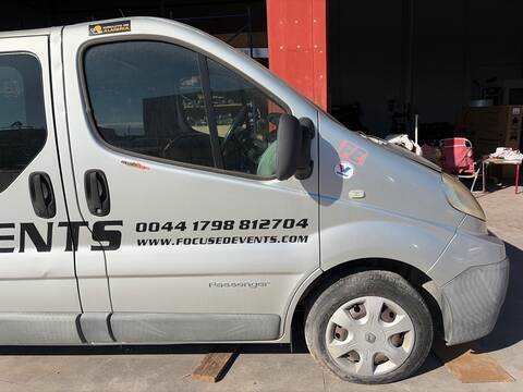 Foto 2ª: Puerta Delantera Derecha Renault Trafic VERSION INDEFINIDA (2001)