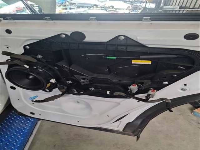Elevalunas Manual Trasero Derecho Land Rover Range 2.0 D 4X4 150CV 110KW