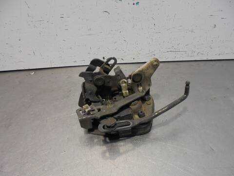 Cerradura Puerta Trasera Izquierda Hyundai Accent GL 5P 86CV 63KW
