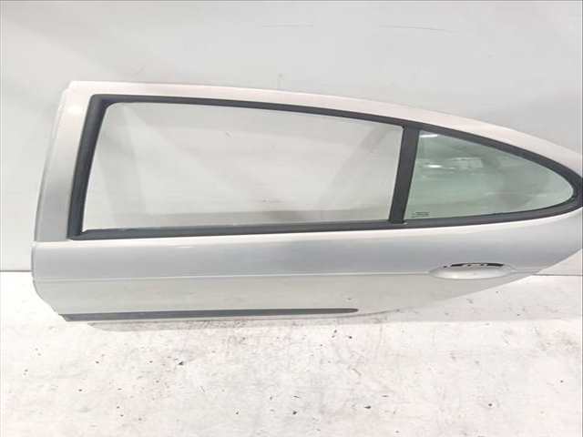 Foto 2ª: Puerta Trasera Izquierda Renault Megane 1.6 16V LA00 LA04 LA0B LA11 LA16 LA19 LA1J LA1K ... 107CV 79KW I CLASSIC LA0/1_) [K4M 700,K4M 701,K4M 706,K4M 708,K4M 709]
