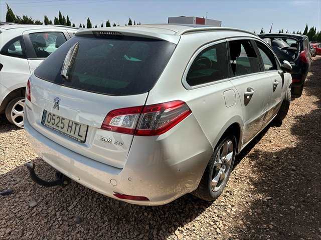 Foto 3ª: Portón Peugeot 508 2.0 HDI SW [RH01] (2013)