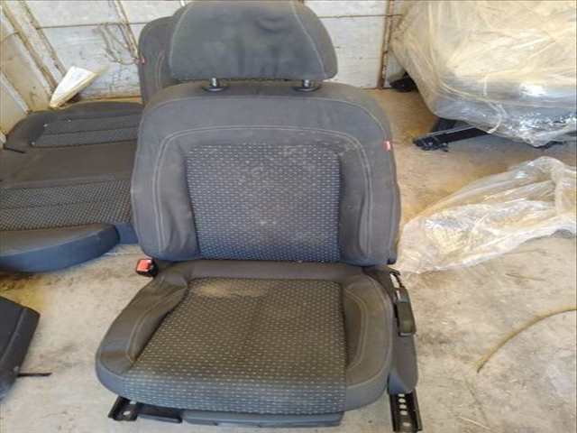 Foto 3ª: Asientos Traseros Seat Exeo ERENCE BERLINA 120CV 88KW [CAGC] (2011)