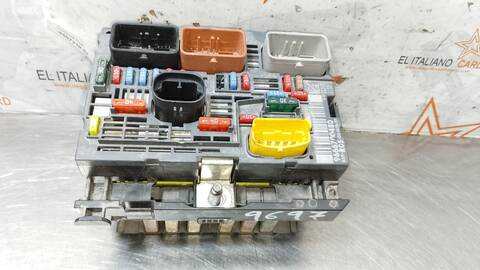 Caja Reles Fusibles Peugeot 308 CONFORT 109CV 80KW