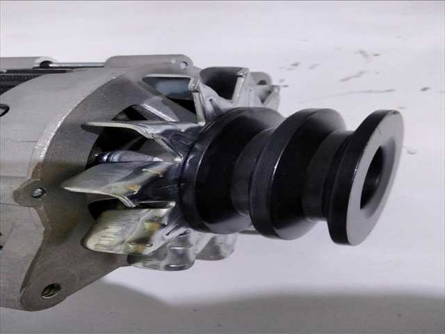 Foto 3ª: Alternador Nissan Patrol 3.3 DIESEL [SD33] (1988)
