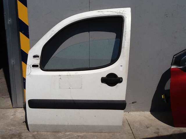 Foto 2ª: Puerta Delantera Izquierda Fiat Doblo DOBLO 0CV [1910 CC (1.9 LTR) 105CV/77KW 223B1000] (2006)