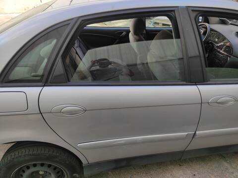 Foto 1ª: Puerta Trasera Derecha Citroen C5 RFN BERLINA (2002)