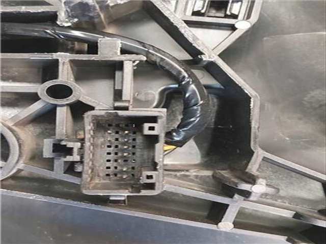 Foto 3ª: Retrovisor Derecho Renault Laguna 2.0 DCI BT01 BT0E BT0K) BERLINA 150CV 110KW [D/ M9R G 7] (2007)